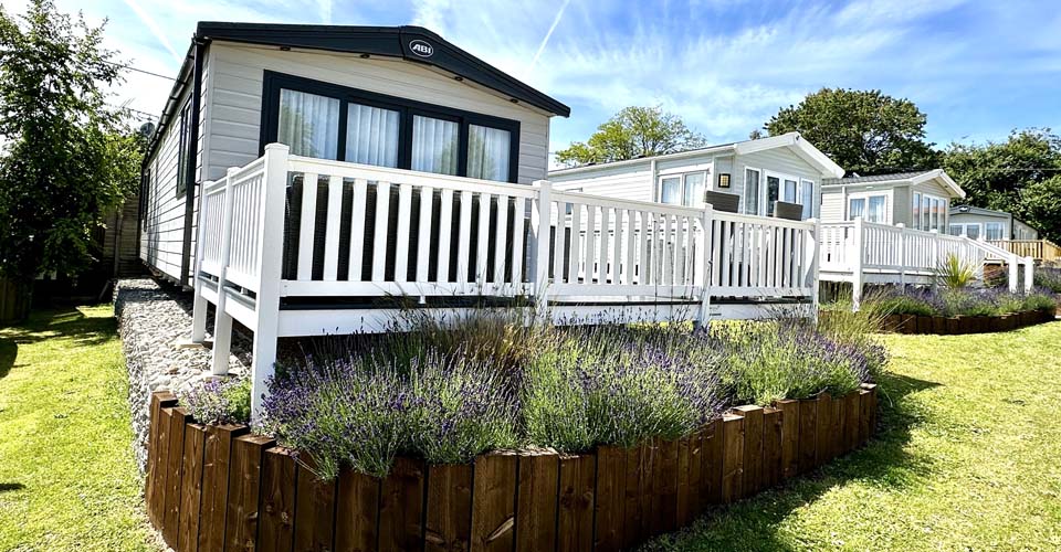 Slider 4 Caravan and Garden